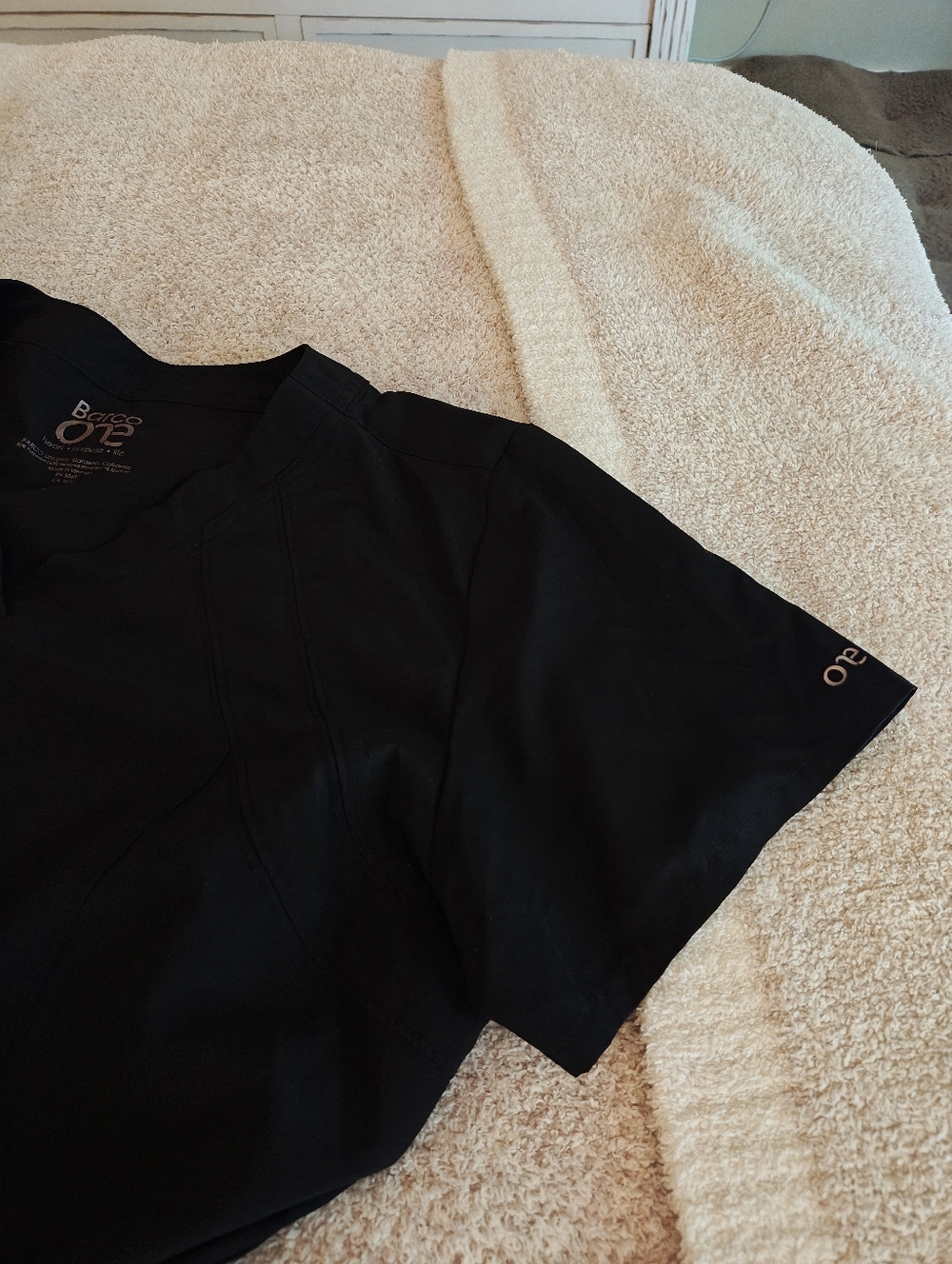 Barco One Women's Black Scrub Set, Top Large Bottom Medium Petite - Picture 5 of 10